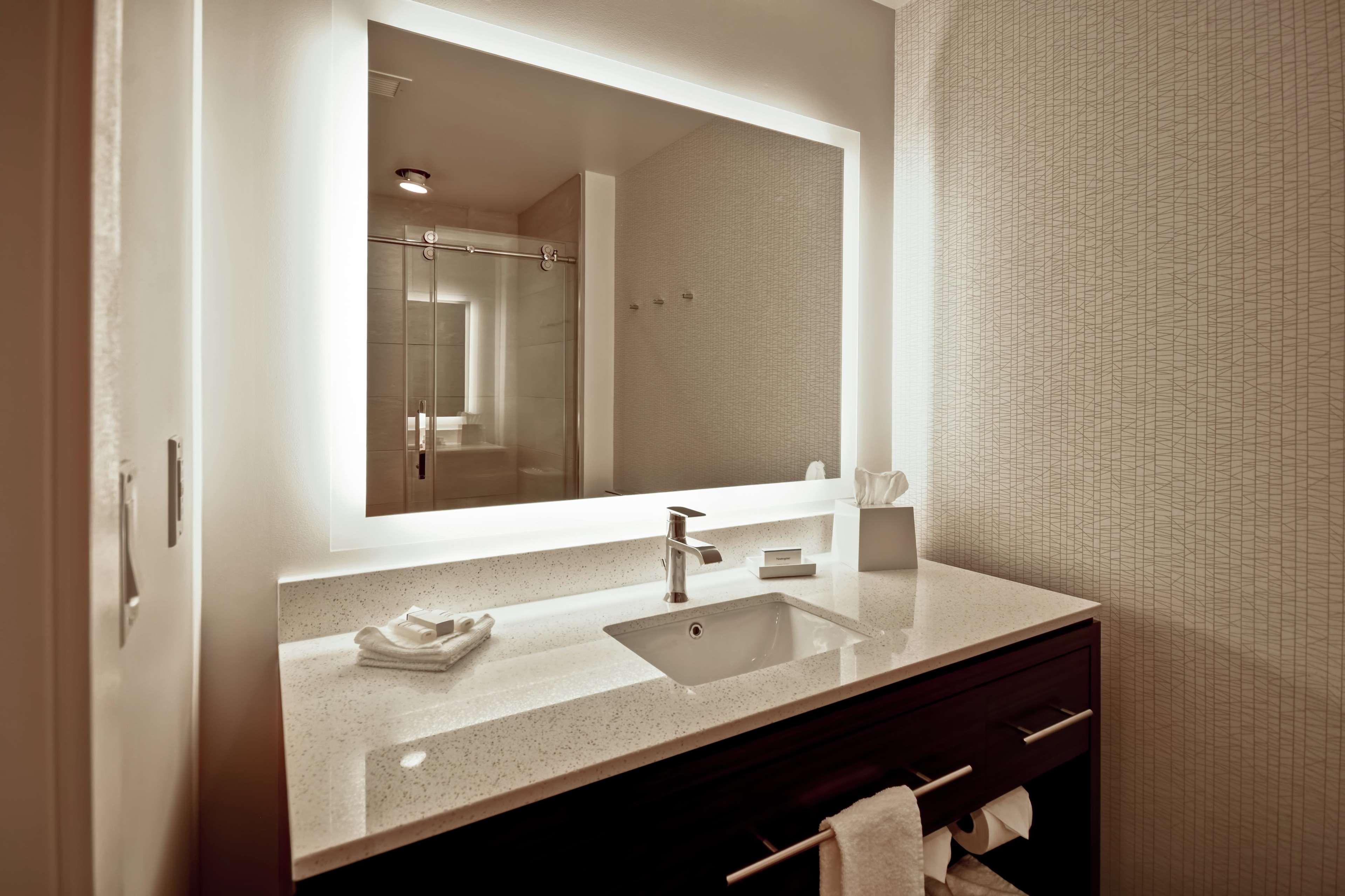 Home2 Suites By Hilton Los Angeles Монтебелло Экстерьер фото