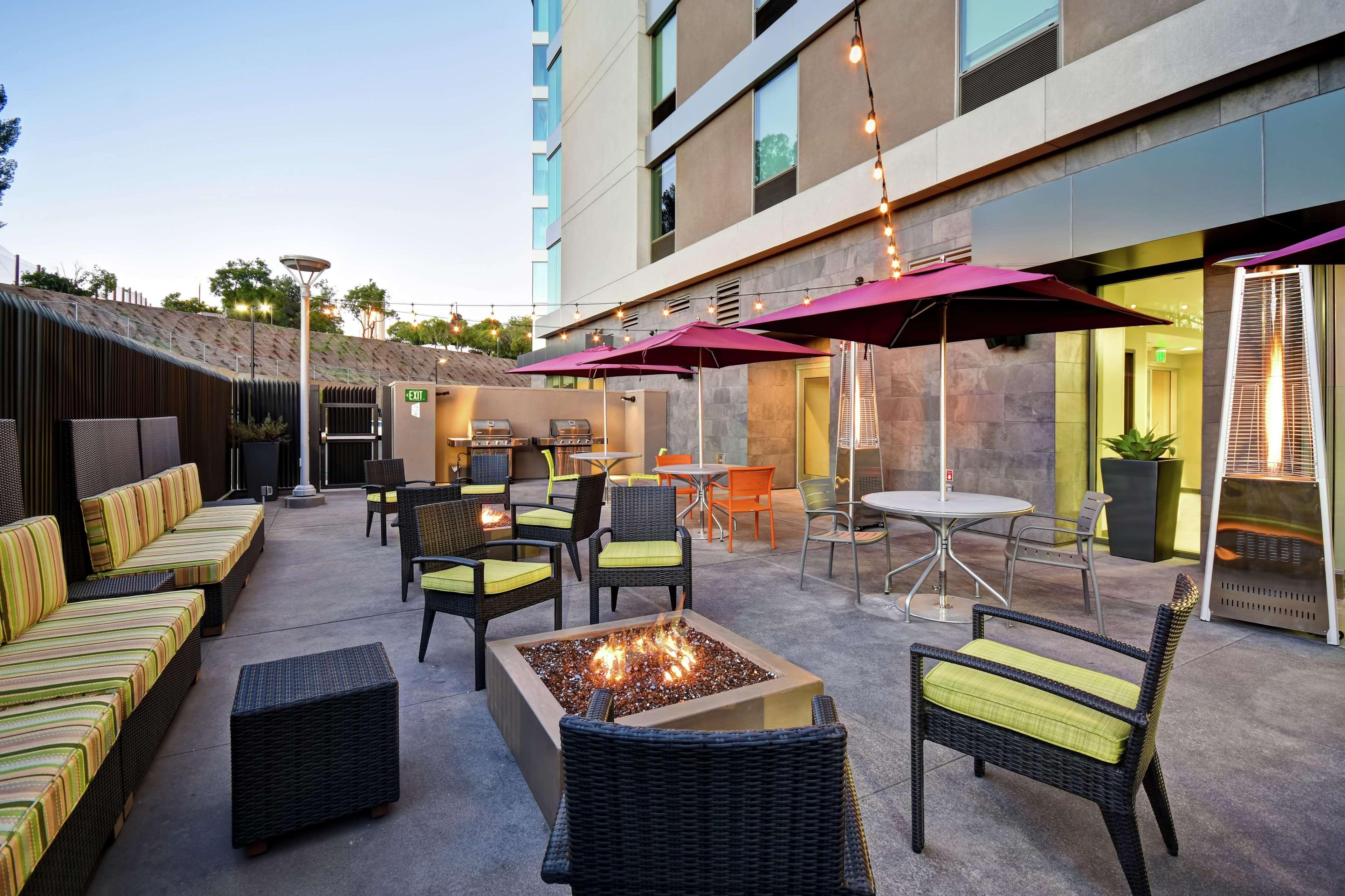 Home2 Suites By Hilton Los Angeles Монтебелло Экстерьер фото
