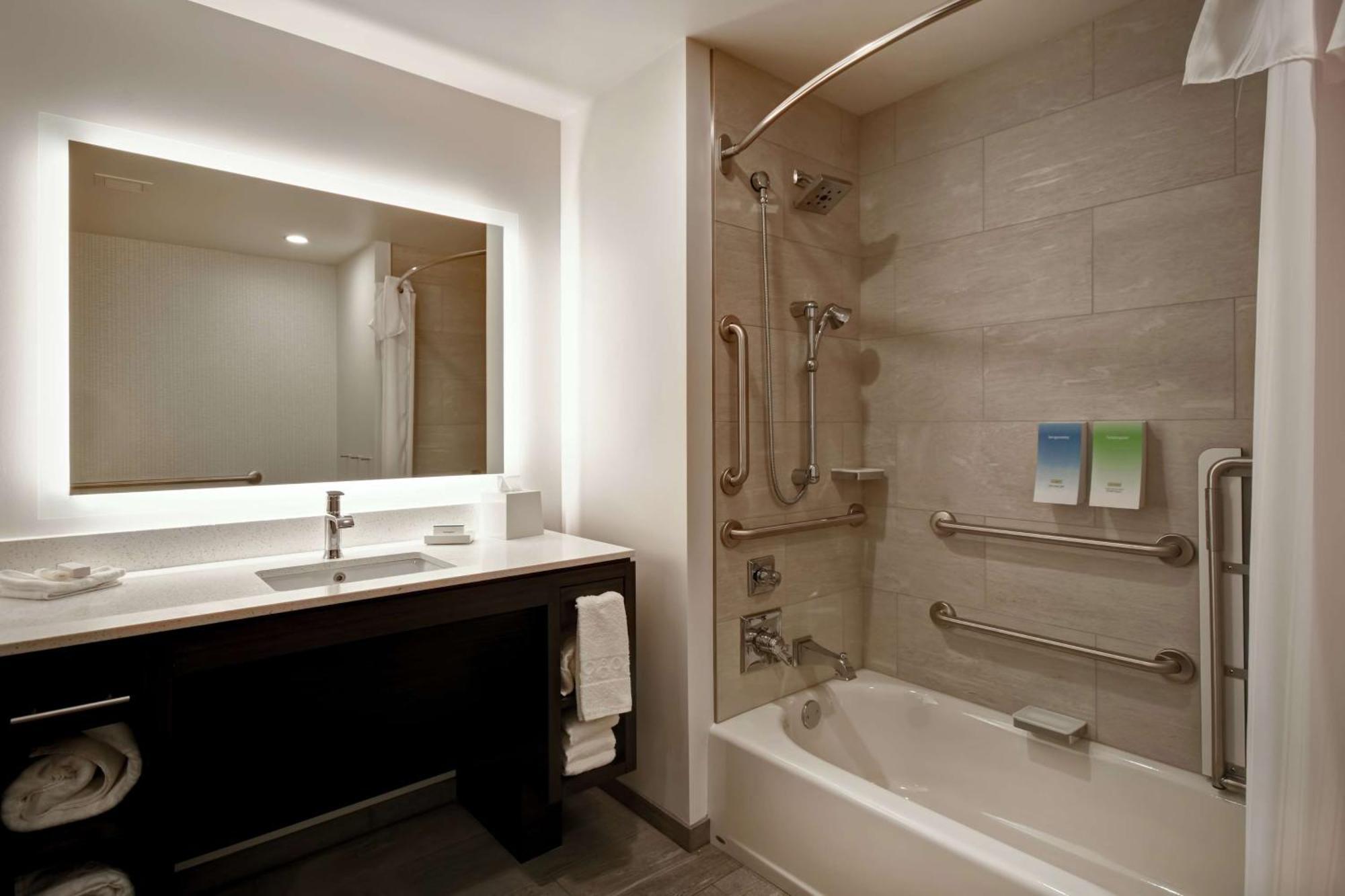 Home2 Suites By Hilton Los Angeles Монтебелло Экстерьер фото
