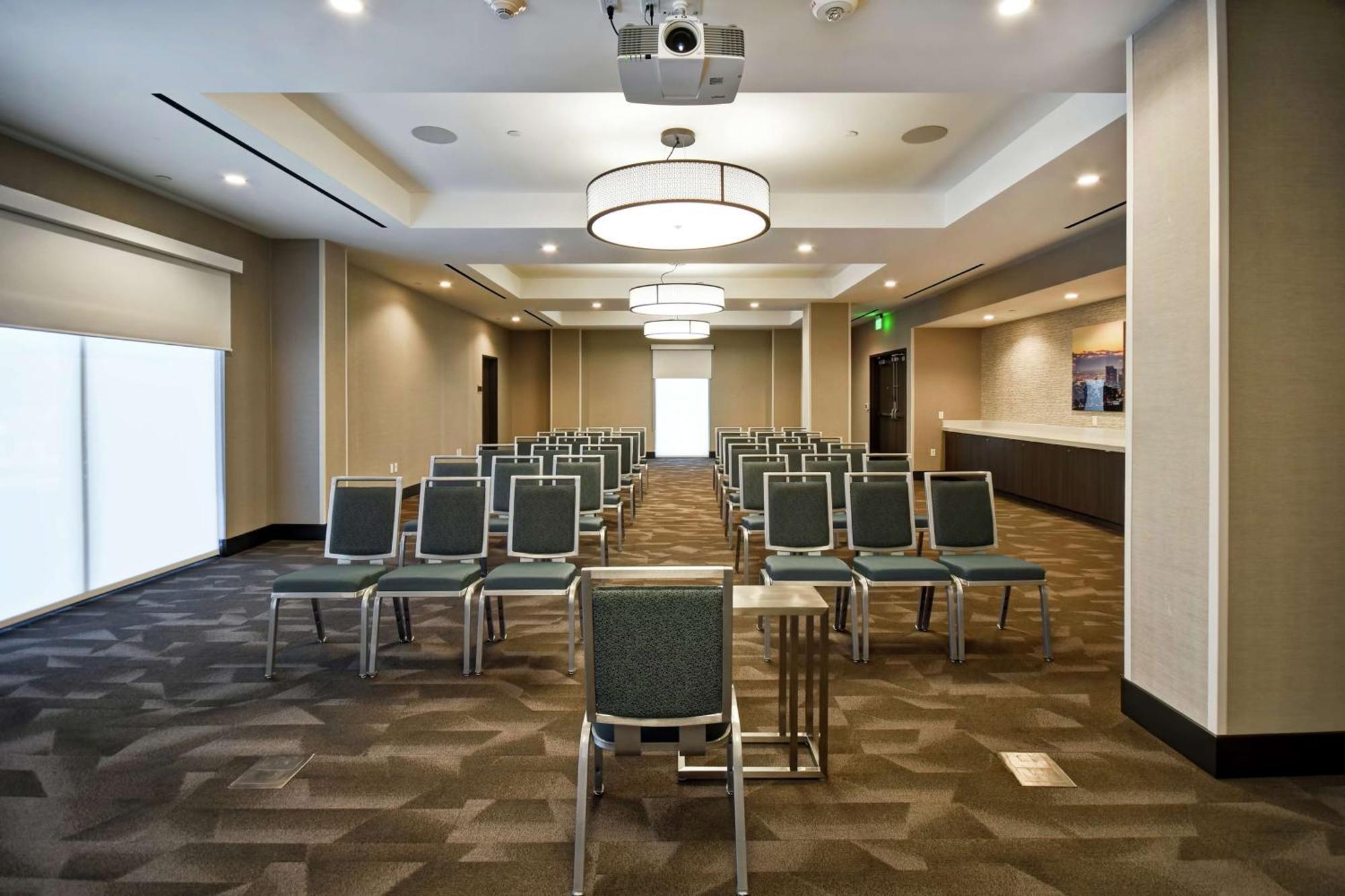 Home2 Suites By Hilton Los Angeles Монтебелло Экстерьер фото