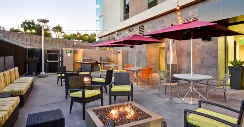 Home2 Suites By Hilton Los Angeles Монтебелло Экстерьер фото